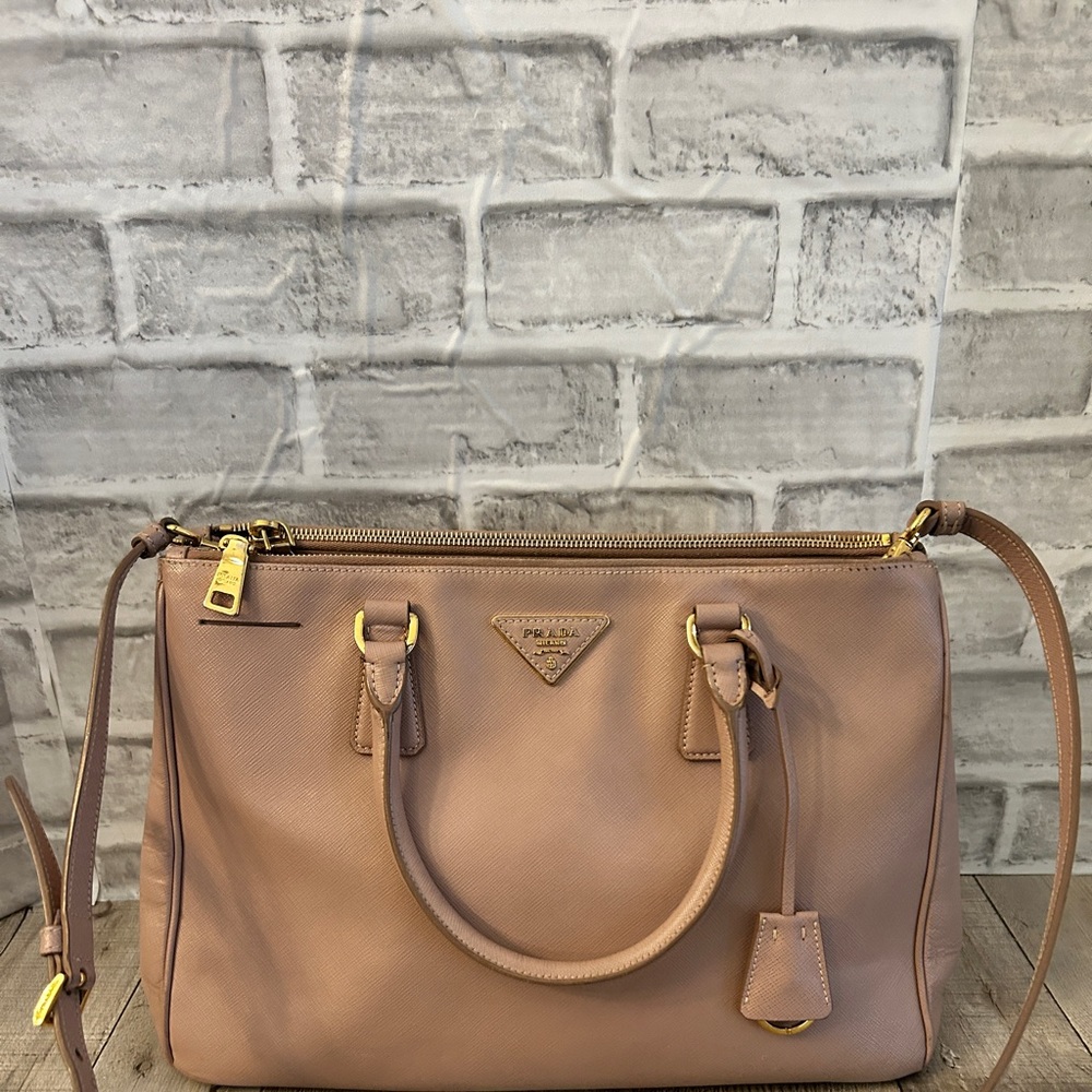 PRADA Galleria Blush SAFFIANO Leather Triple Compartment 2 Way Cross Body #180